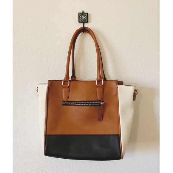 Modcloth Handbags - ModCloth Vegan Leather Shoulder Tote Bag